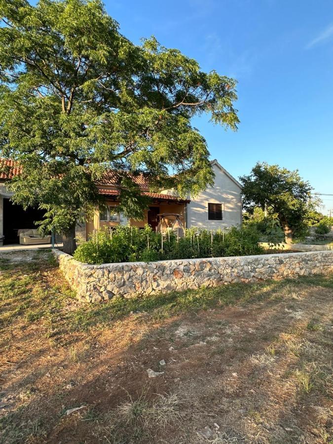 Relax And Unwind: Family-Friendly House Near Zadar In Zagrad Villa Exterior photo
